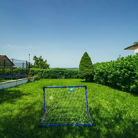 Vila Dikano ,runovici