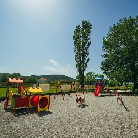 Dikano ,runovici Vila